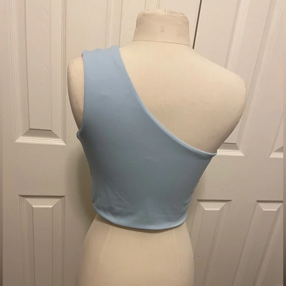 One shoulder top - Picture 2 of 5